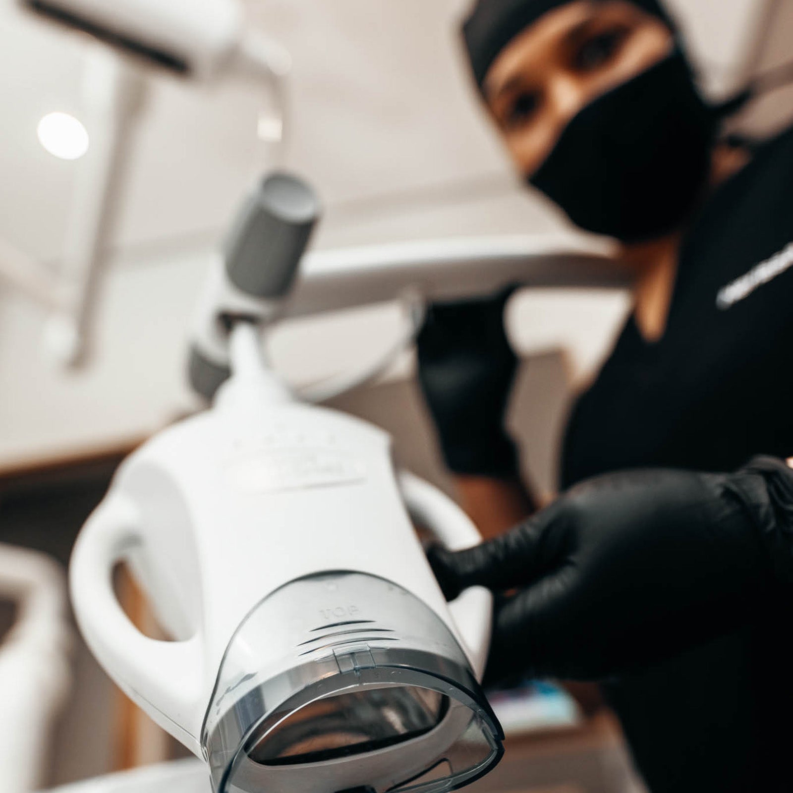 Philips Zoom! in-chair teeth whitening procedure at Arch Dentistry